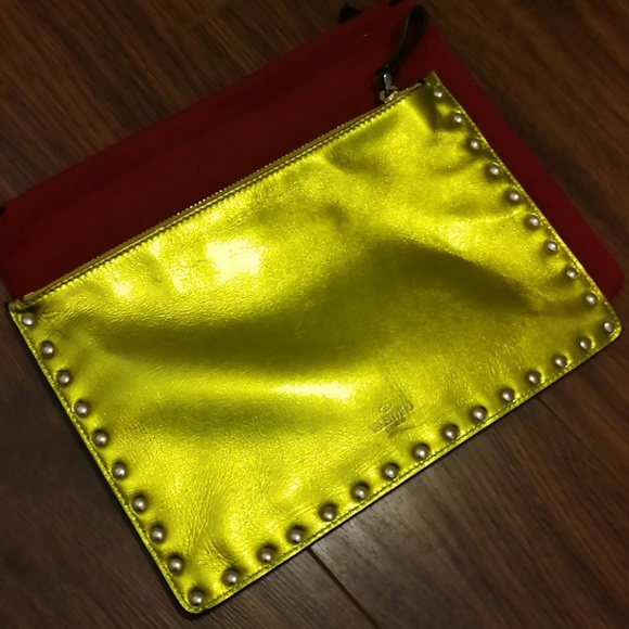 Valentino Clutch - Picture 4 of 6